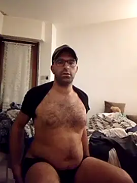 Passivello9 online show from November 25, 2025, 7:47 pm