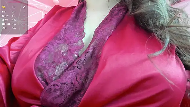 dolly zoe online show from November 28, 2025, 10:18 am