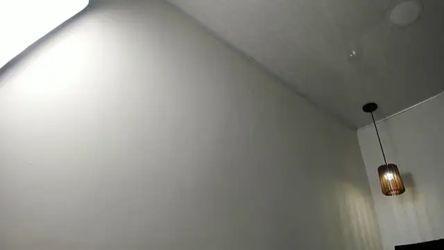 dolly zoe online show from April 17, 2026, 5:54 am