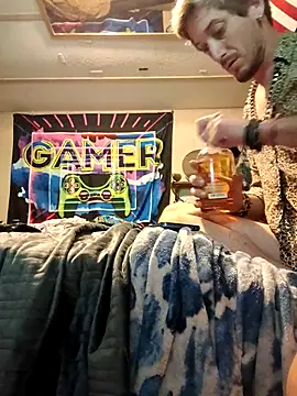 j hollywood91 online show from November 3, 2025, 11:37 pm