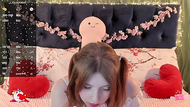 Snapshot of AliceLanley chatting on February 11, 2026, 2:22 pm AliceLanley online show from February 11, 2026, 2:22 pm