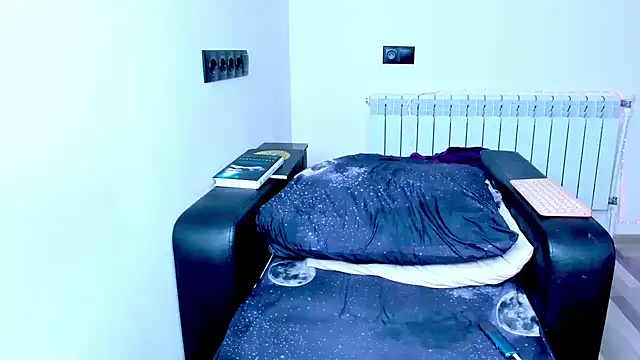 Snapshot of dollmore chatting on November 19, 2025, 1:16 am dollmore online show from November 19, 2025, 1:16 am