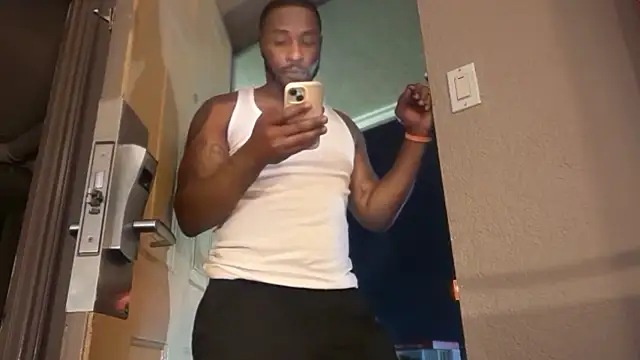 Snapshot of Stressreliever82 chatting on September 9, 2025, 6:02 am Stressreliever82 online show from September 9, 2025, 6:02 am