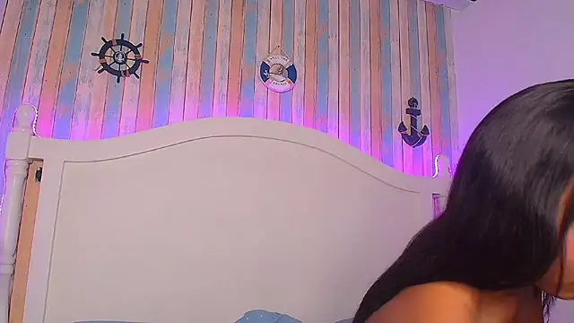 MichaelaCox online show from February 13, 2025, 4:07 pm