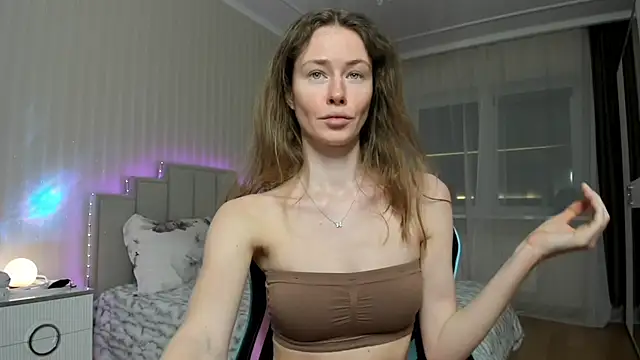 ooksiiii online show from March 2, 2026, 2:58 am