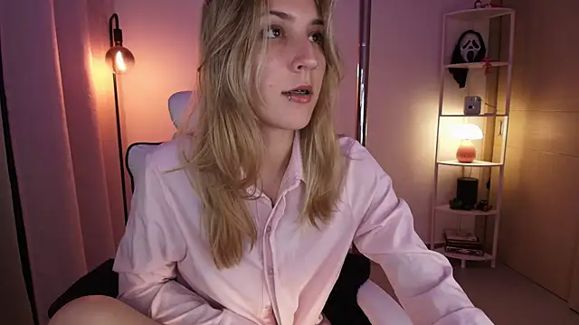 Dakotaa  online show from December 23, 2025, 3:15 am