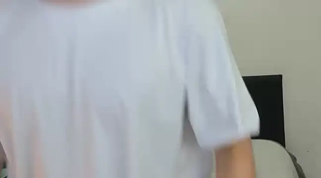 angelcortes online show from January 10, 2025, 2:35 am