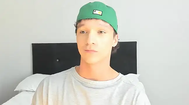 angelcortes online show from February 25, 2025, 11:55 pm