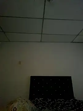 valendoll online show from December 6, 2024, 10:52 pm