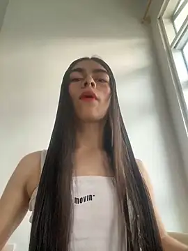 valendoll online show from March 12, 2025, 8:41 pm