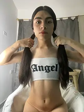 valendoll online show from March 23, 2025, 4:16 am