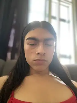 valendoll online show from October 28, 2025, 6:54 pm