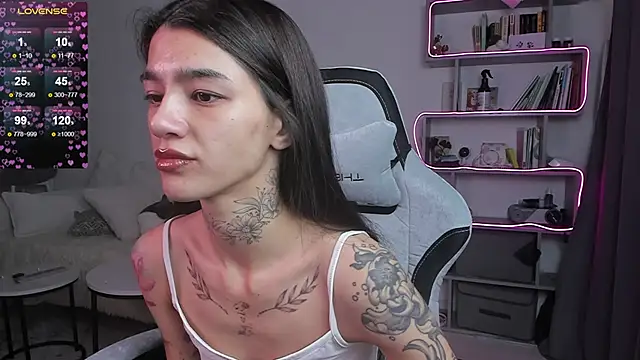 vinkitinkii online show from March 9, 2025, 6:39 am