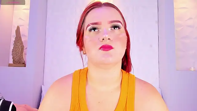 Snapshot of MelanieKlaus chatting on December 1, 2025, 11:26 am MelanieKlaus online show from December 1, 2025, 11:26 am