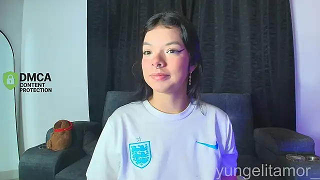 Snapshot of yungelitamor_ chatting on November 26, 2025, 5:08 am yungelitamor online show from November 26, 2025, 5:08 am