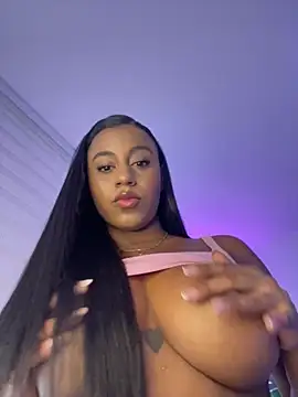 Snapshot of charlotteeruss chatting on September 21, 2025, 10:22 pm charlotteeruss online show from September 21, 2025, 10:22 pm