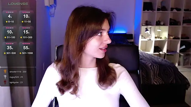 olivia jeas online show from March 6, 2025, 9:20 pm