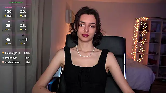 olivia jeas online show from February 9, 2026, 12:47 am