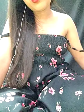 Snapshot of Roshni_98 chatting on July 17, 2026, 6:42 am Roshni 98 online show from July 17, 2026, 6:42 am