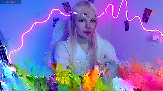 Emily Nyaffee online show from October 1, 2025, 8:42 am