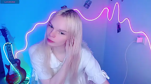 Emily Nyaffee online show from November 8, 2025, 3:45 pm