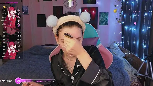 Snapshot of Amanda_Tender chatting on December 8, 2024, 8:15 pm Amanda Tender online show from December 8, 2024, 8:15 pm