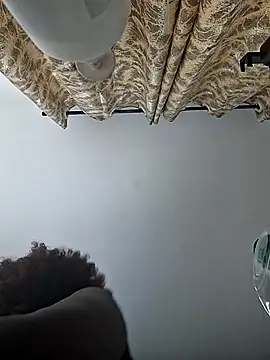 Snapshot of hornycreamybabe chatting on September 25, 2025, 2:32 pm hornycreamybabe online show from September 25, 2025, 2:32 pm