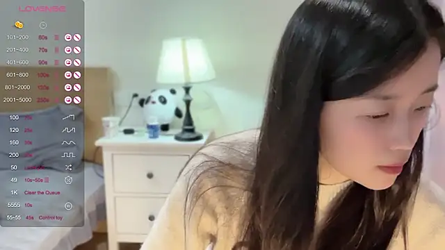 A-xena online show from February 1, 2025, 1:41 pm