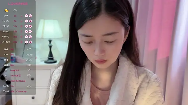 A-xena online show from February 4, 2025, 2:17 am