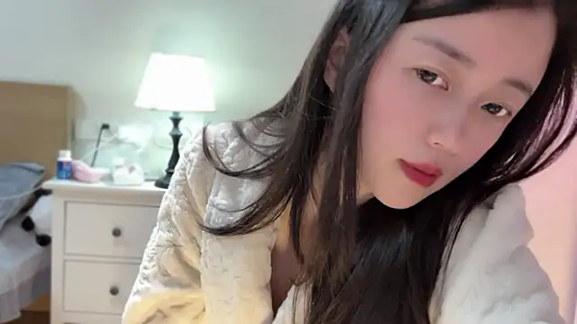 A-xena online show from February 4, 2025, 1:38 pm