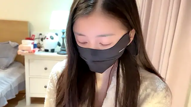 A-xena online show from February 9, 2025, 1:56 pm