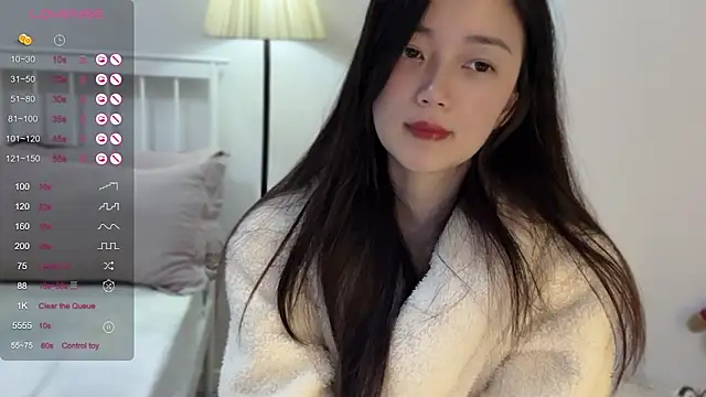 A-xena online show from February 15, 2025, 2:26 am