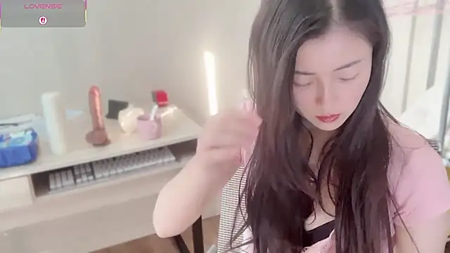 A-xena online show from November 26, 2025, 2:34 am