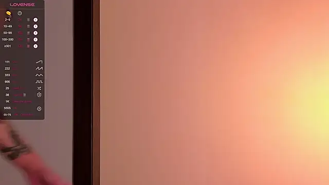 Snapshot of MissLovex chatting on March 21, 2025, 10:28 am MissLovex online show from March 21, 2025, 10:28 am