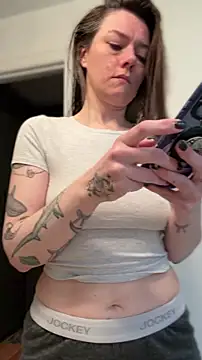 LadyLena1 online show from May 14, 2026, 5:09 pm