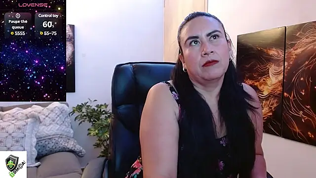 amalia brunette online show from March 15, 2025, 10:44 pm