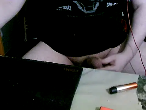 Snapshot of porkorossy chatting on February 19, 2025, 12:25 am porkorossy online show from February 19, 2025, 12:25 am