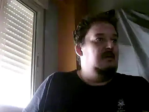 Snapshot of porkorossy chatting on September 12, 2025, 1:11 pm porkorossy online show from September 12, 2025, 1:11 pm
