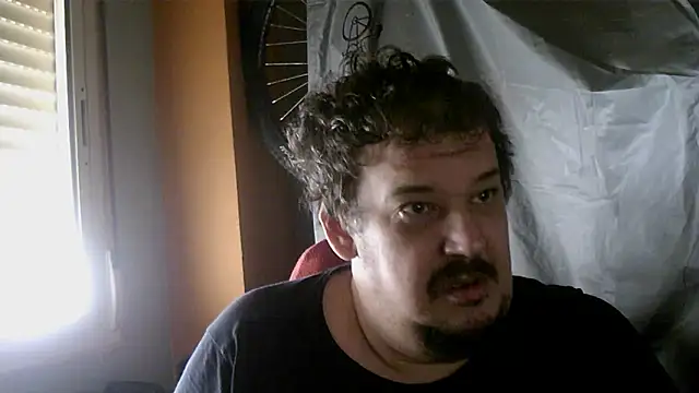 Snapshot of porkorossy chatting on September 28, 2025, 8:31 am porkorossy online show from September 28, 2025, 8:31 am