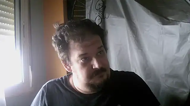 Snapshot of porkorossy chatting on October 8, 2025, 7:39 am porkorossy online show from October 8, 2025, 7:39 am