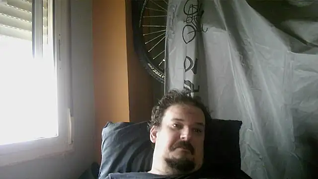 Snapshot of porkorossy chatting on October 18, 2025, 7:42 am porkorossy online show from October 18, 2025, 7:42 am