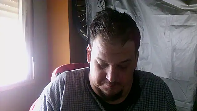 porkorossy online show from March 25, 2026, 8:42 am