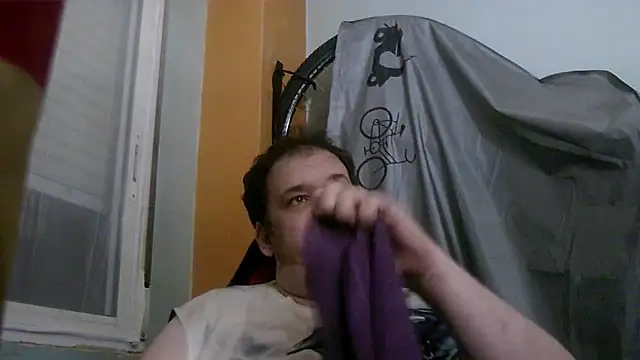 porkorossy online show from May 17, 2026, 9:22 pm