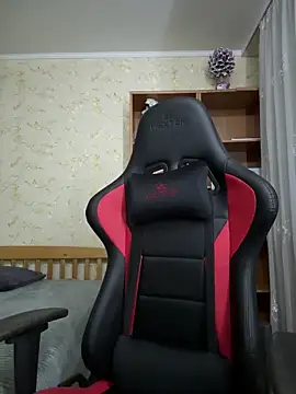 Snapshot of JuicyJess chatting on February 9, 2026, 8:57 pm JuicyJess online show from February 9, 2026, 8:57 pm