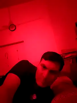 Snapshot of ZIMMY25 chatting on November 6, 2025, 7:04 pm ZIMMY25 online show from November 6, 2025, 7:04 pm