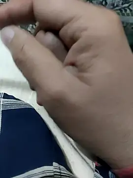 Snapshot of ZIMMY25 chatting on November 19, 2025, 7:30 am ZIMMY25 online show from November 19, 2025, 7:30 am