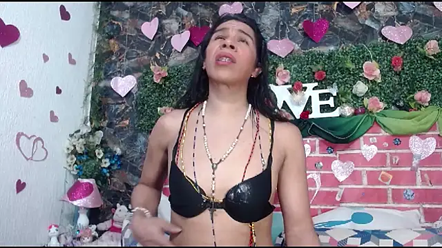 Snapshot of DesireDirtyTS__ chatting on February 21, 2026, 10:44 pm DesireDirtyTS online show from February 21, 2026, 10:44 pm