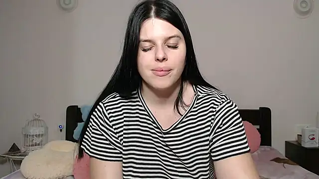 Annatrybebetter online show from September 18, 2025, 10:12 pm