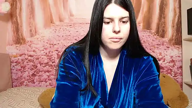 Annatrybebetter online show from November 13, 2025, 8:30 pm