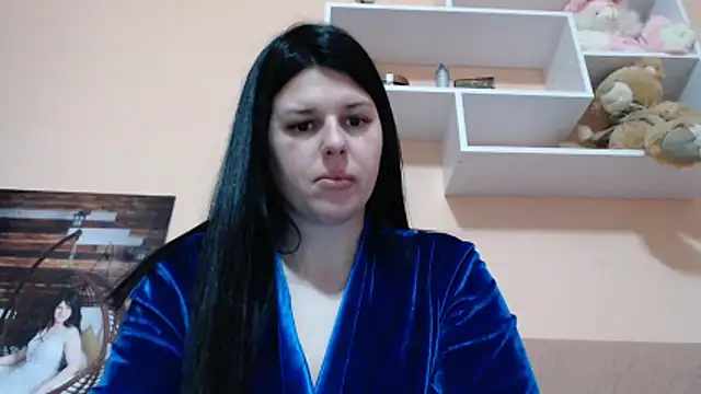 Annatrybebetter online show from March 3, 2026, 9:42 pm